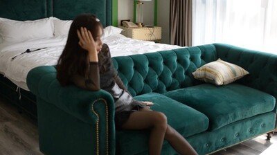 人气大尺度裸模酒店特拍.